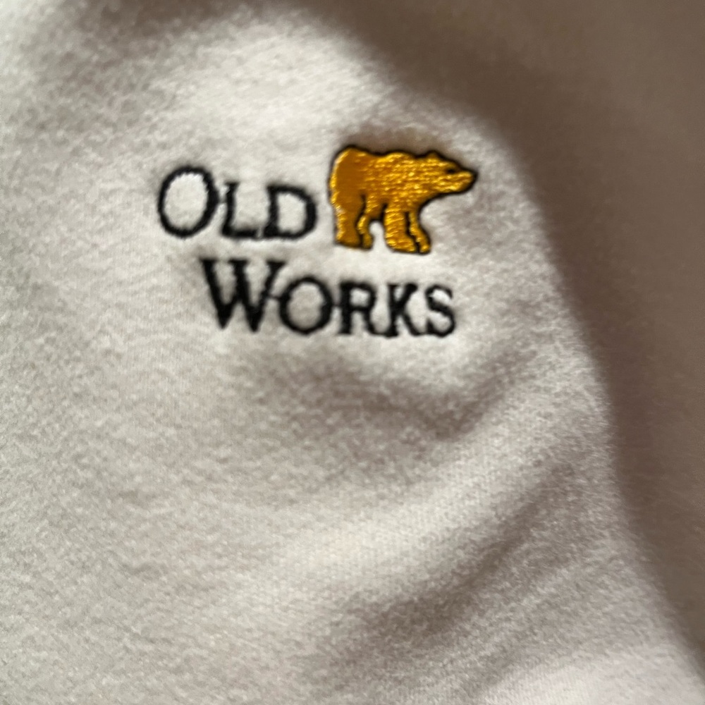 Jack Nicklaus sweatshirt w/ Golden bear “Old Works” logo Anaconda Montana course